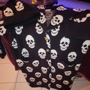 Long sleeve NEW TORRID SKULL BUTTON UP SWEATER LONG WITH MATCHING SKULL KNIT HAT
